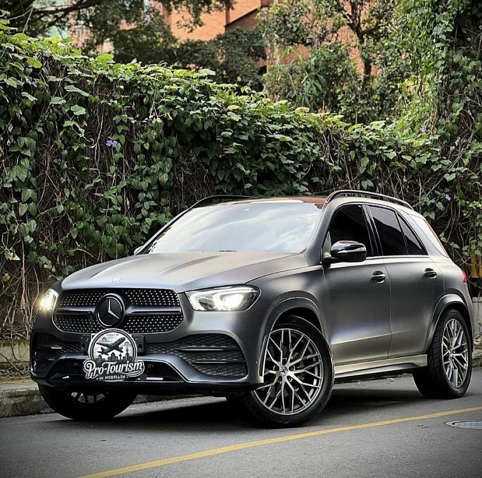 Reserva su Mercedes Con Conductores Premimun en Medellin y Todo Colombia